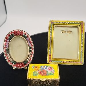 Red and Yellow Jewelry Display Set